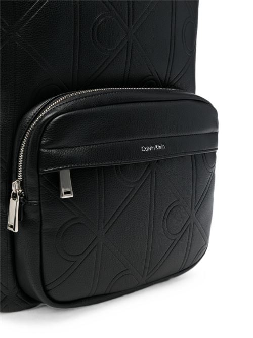 Zaino uomo Calvin Klein nero martellato con porta PC Calvin Klein | LV04D3398GUB1